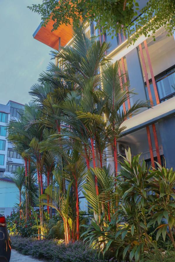 S2 Airport Residence Nai Yang Beach Екстериор снимка