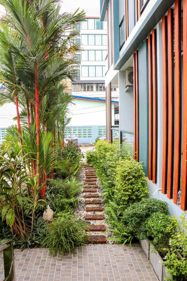 S2 Airport Residence Nai Yang Beach Екстериор снимка